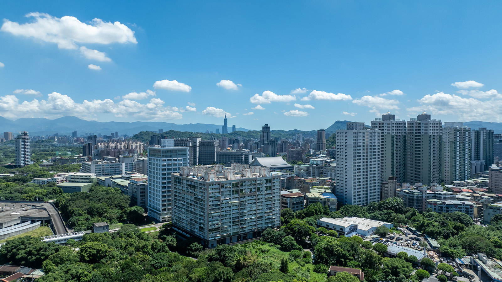 新青安2.0擬增排富與年齡門檻　婚育家庭貸款額度可望提高